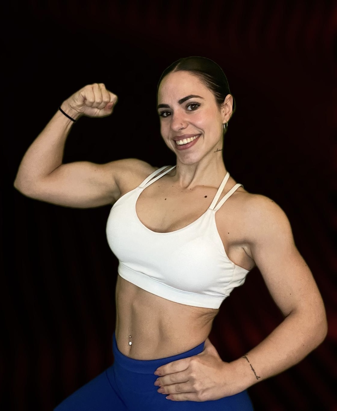 LADY MUSCLE